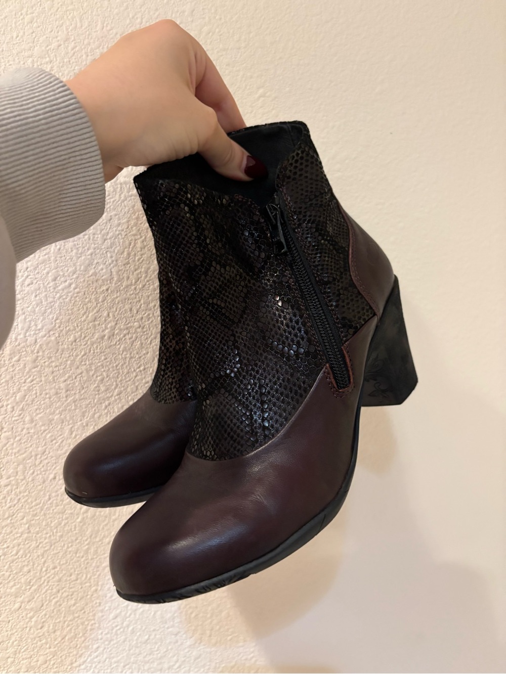 Cloud Footwear Burgundy Leather ankle boots